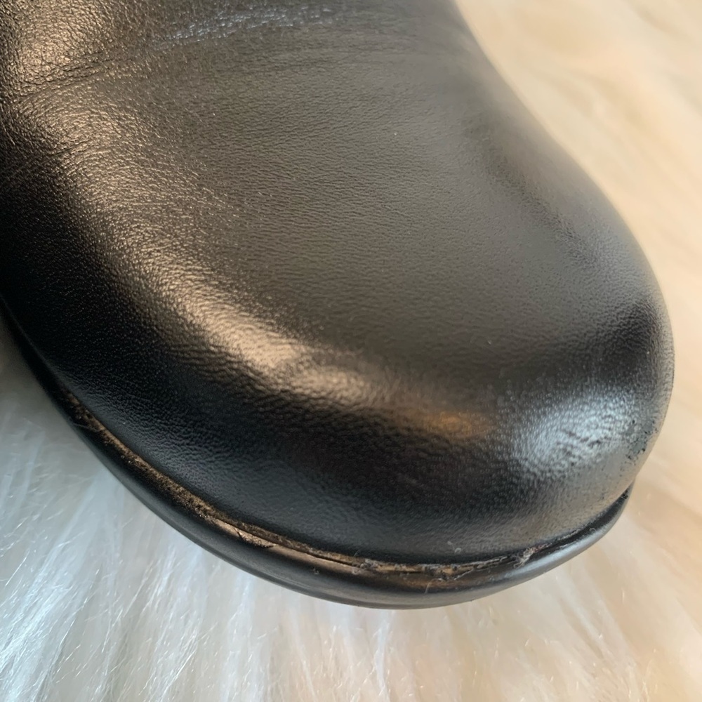 Dansko Women's Black Leather Shoes - Picture 6 of 9
